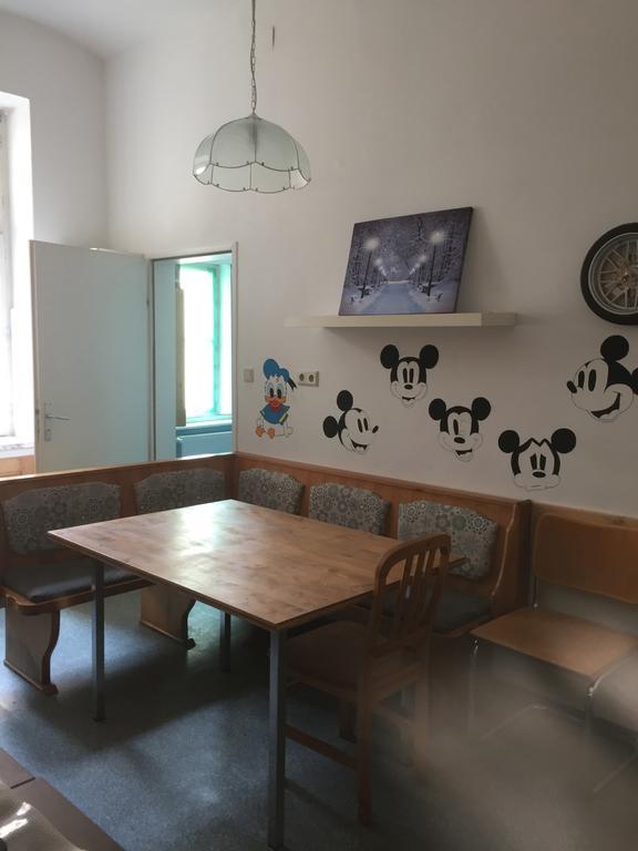 Chichilli Hostel Vídeň Exteriér fotografie