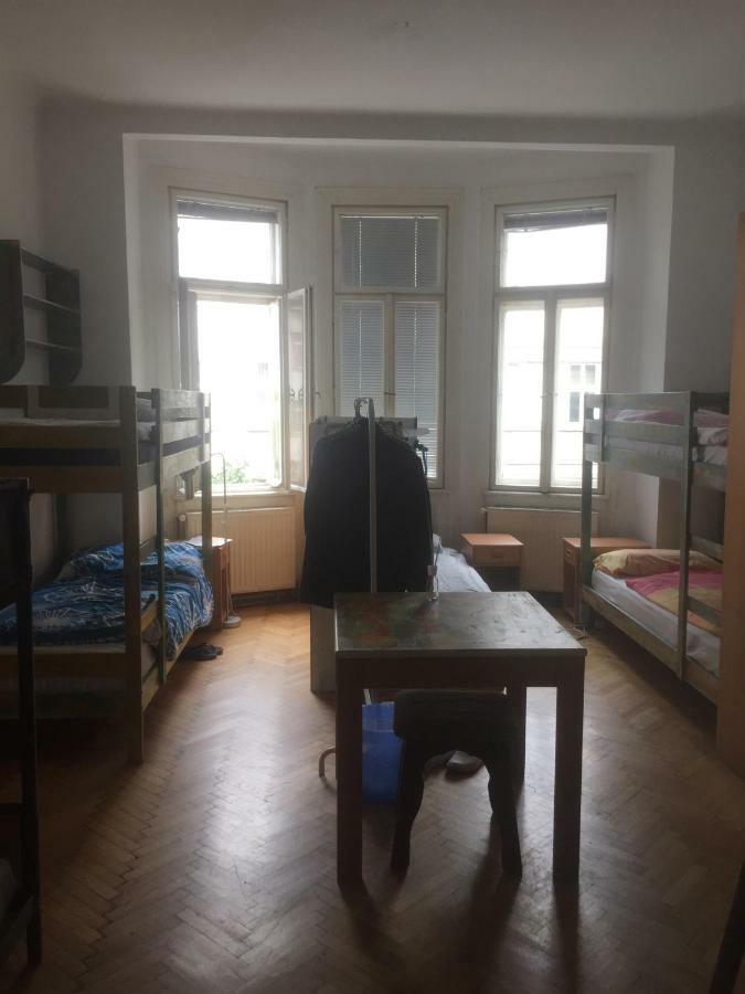 Chichilli Hostel Vídeň Exteriér fotografie