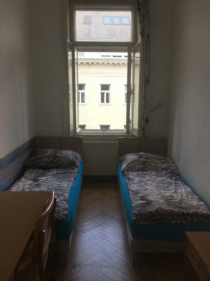 Chichilli Hostel Vídeň Exteriér fotografie